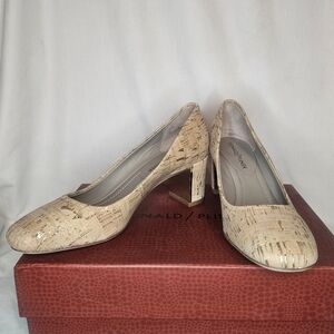 Donald Pliner Corin Block Heel Pumps Natural Metallic Cork Sz 5 NWT Retail $198